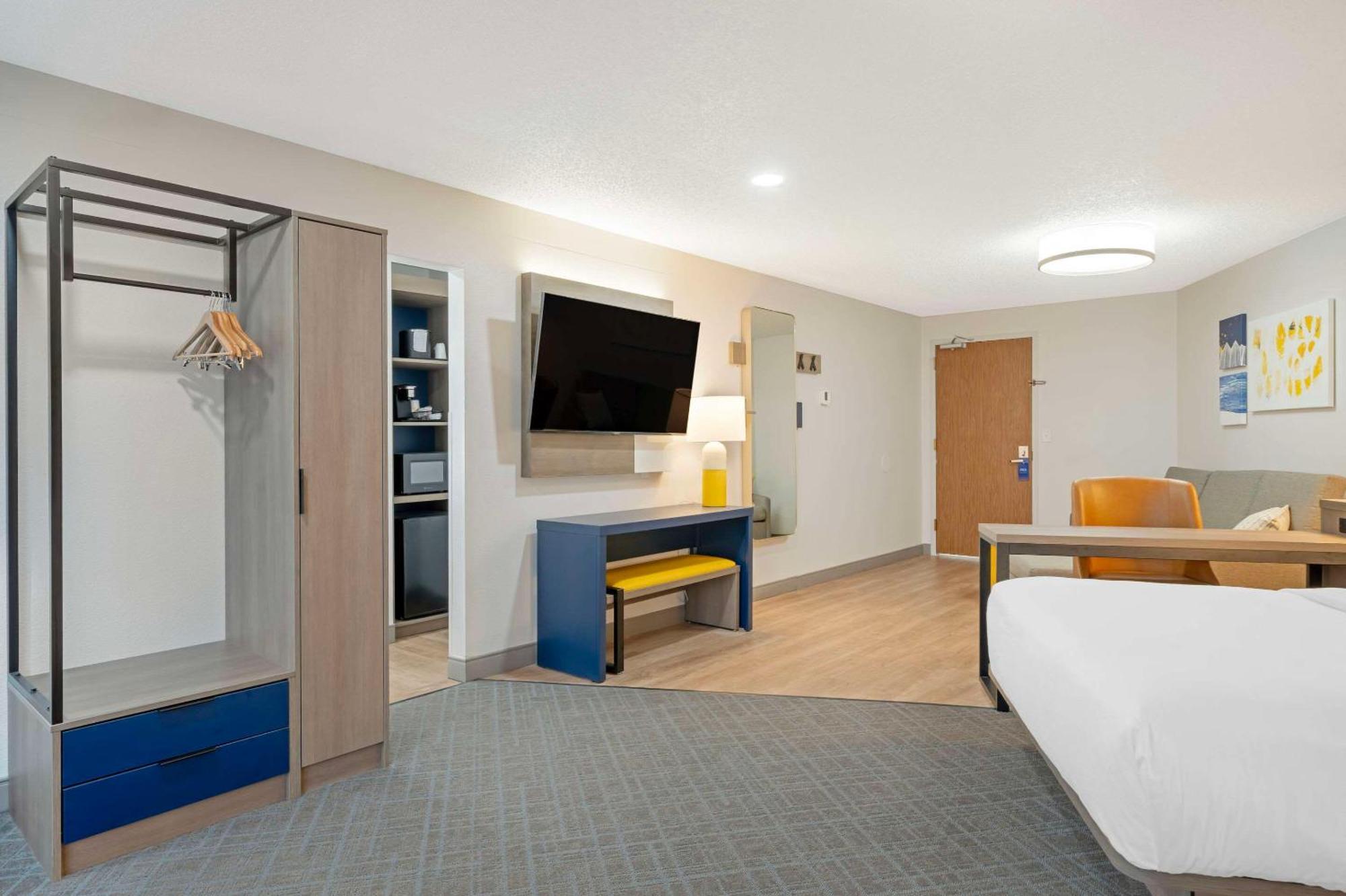 Comfort Suites Idaho Falls Exterior photo